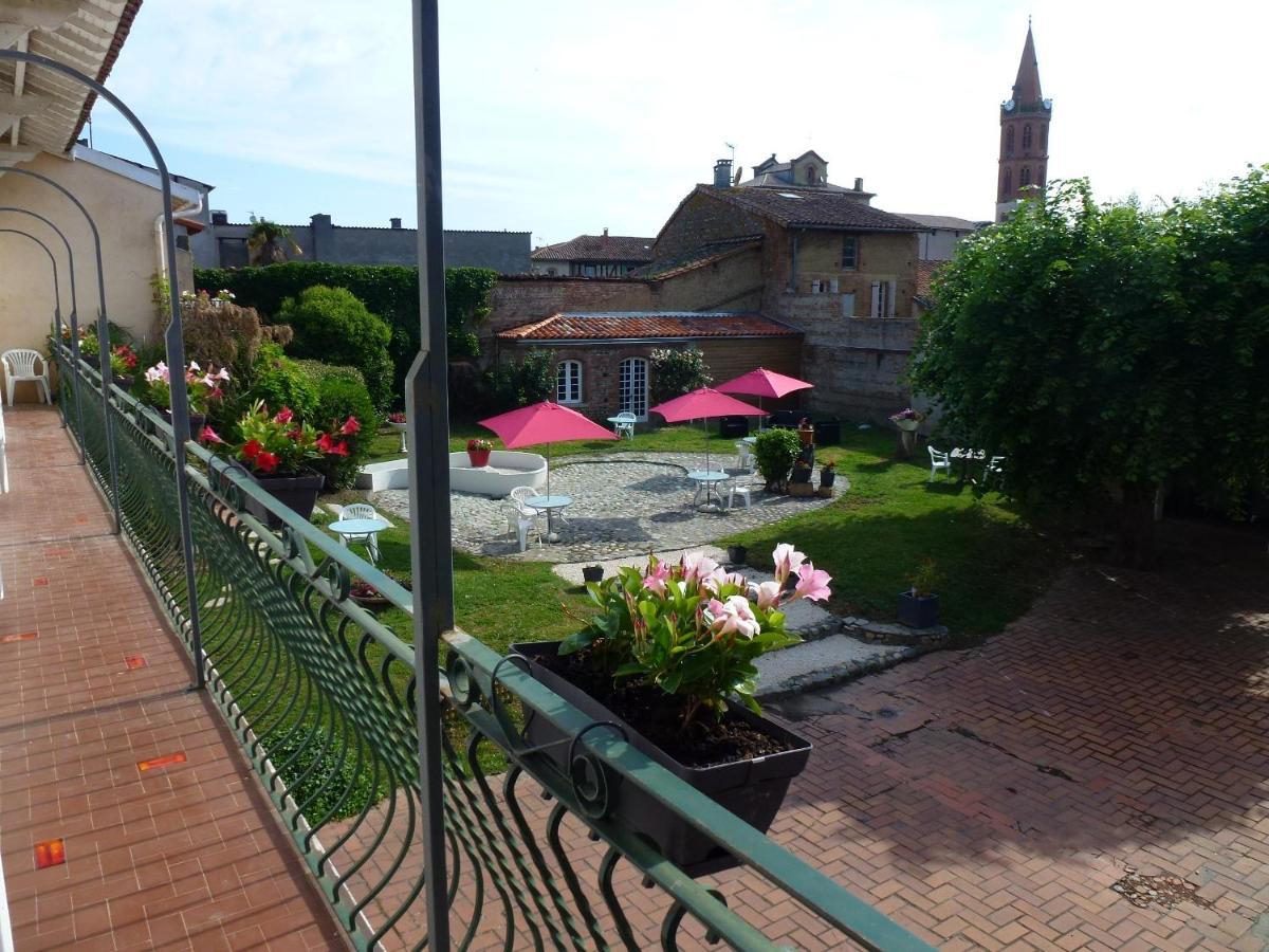 Logis Hotel L'Arche De Noe Bagian luar foto